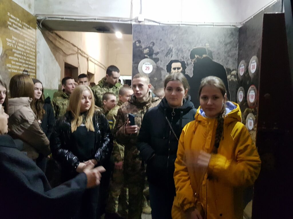 13 листопада була організована екскурсія( викладач Сагайдак І.Л.) для студентів коледжу в музей-меморіал жертв окупаційних режимів,,Тюрма на Лонцького''.